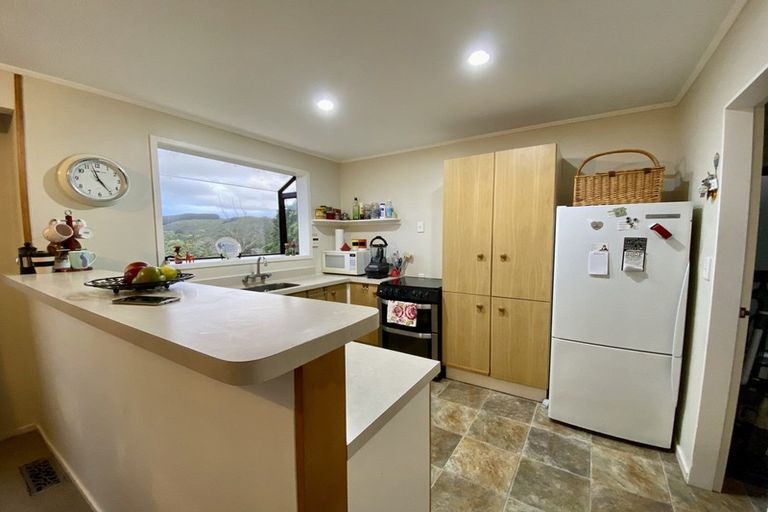 Photo of property in 35 Westhaven Drive, Tawa, Wellington, 5028