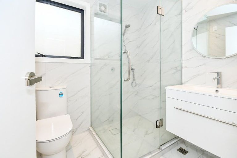 Photo of property in 2b Bendale Place, Papatoetoe, Auckland, 2025