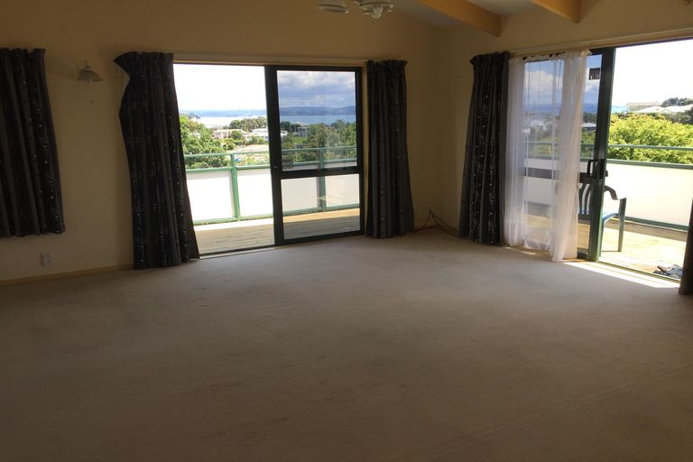 Photo of property in 44a Tiri Road, Manly, Whangaparaoa, 0930