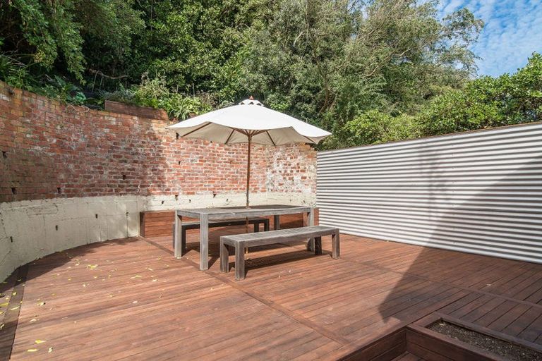 Photo of property in 78 Para Street, Miramar, Wellington, 6022