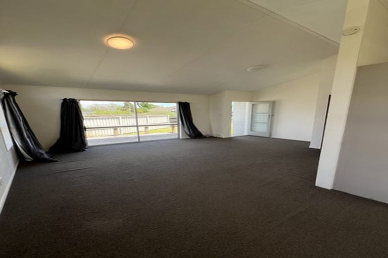 Photo of property in 4 Elmwood Crescent, Pukete, Hamilton, 3200