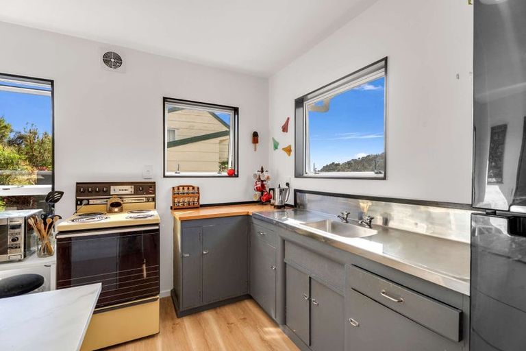 Photo of property in 33 Windsor Drive, Tairua, 3508