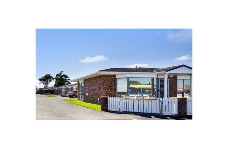 Photo of property in 4/49 Sackville Street, Fitzroy, New Plymouth, 4312