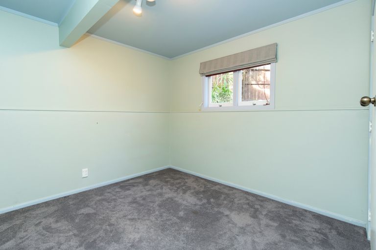 Photo of property in 6 Sundown Avenue, Manly, Whangaparaoa, 0930