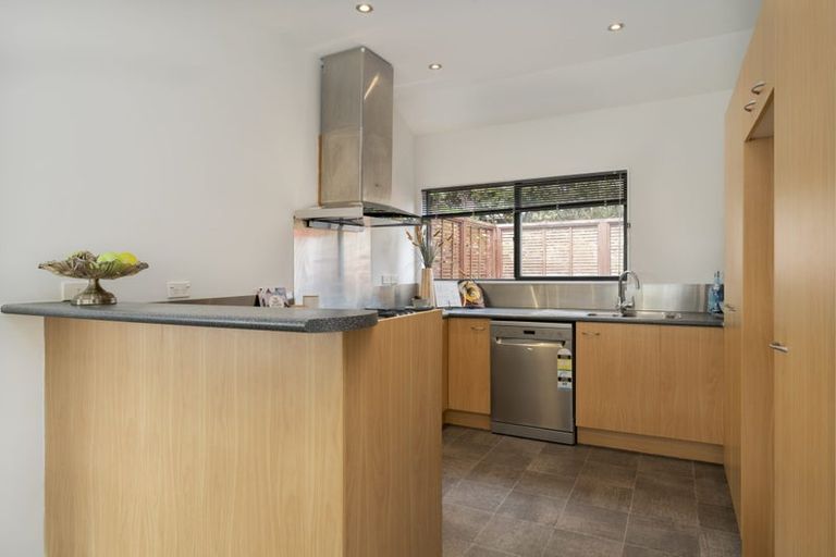 Photo of property in 257 Glengarry Road, Glen Eden, Auckland, 0602