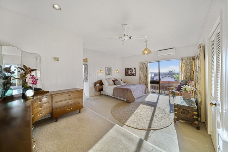 Photo of property in 9 Essington Place, Half Moon Bay, Auckland, 2012