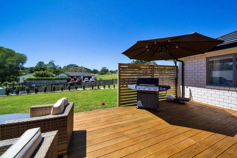 Photo of property in 23 Garrett Drive, Whalers Gate, New Plymouth, 4310