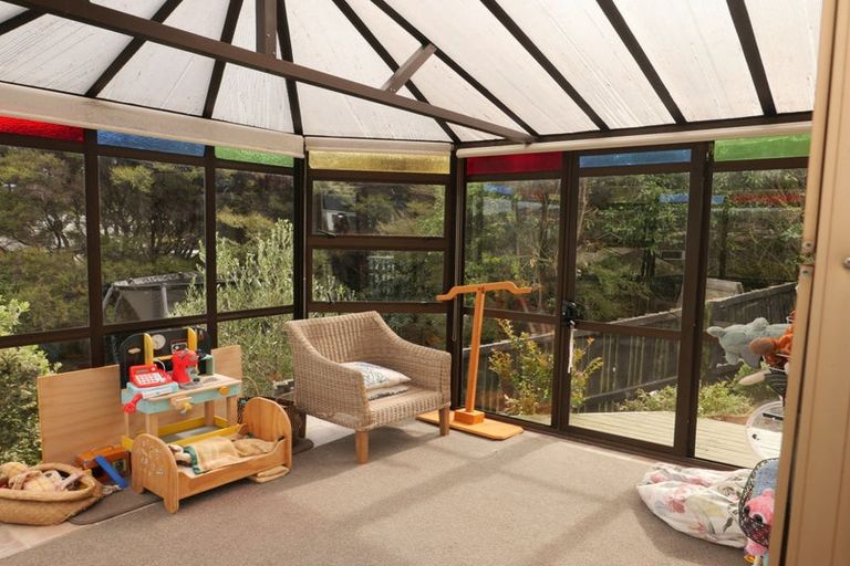 Photo of property in 31 Penryn Drive, Camborne, Porirua, 5026