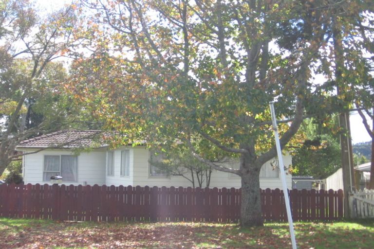 Photo of property in 523 Swanson Road, Ranui, Auckland, 0612