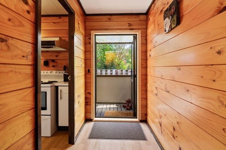 Photo of property in 1 Darroch Street, Fairy Springs, Rotorua, 3015