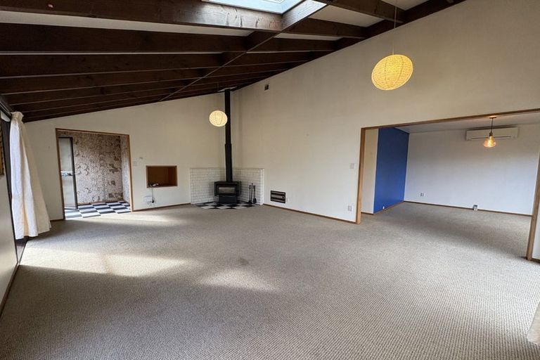 Photo of property in 1/54 Muritai Crescent, Havelock North, 4130