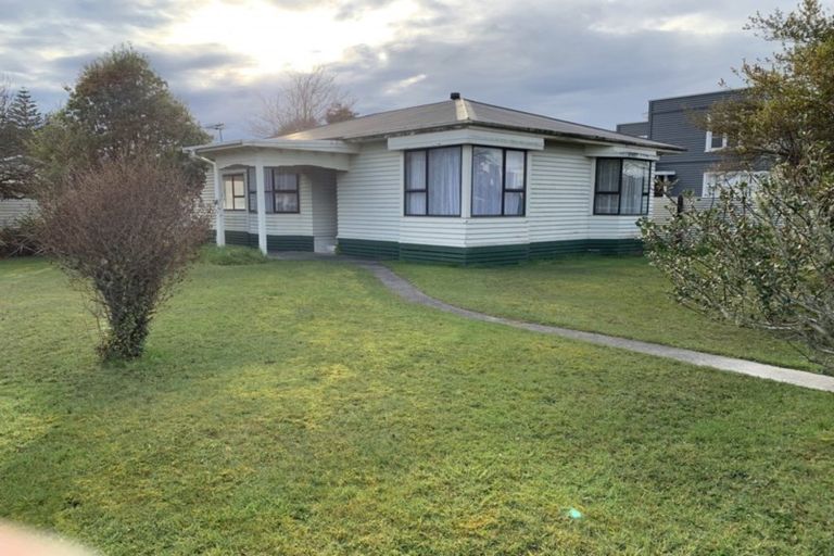 Photo of property in 222 Stafford Street, Hokitika, 7810