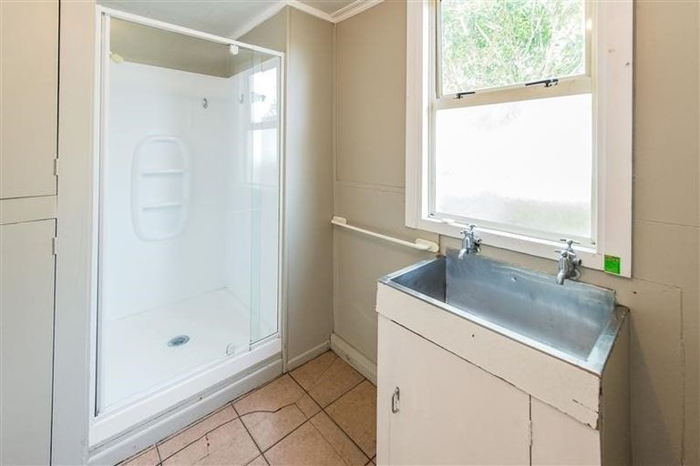 Photo of property in 7 Marne Street, Hokowhitu, Palmerston North, 4410