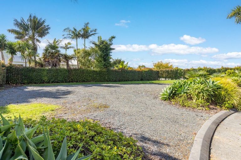 Photo of property in 46a Waimanu Place, Point Wells, 0986