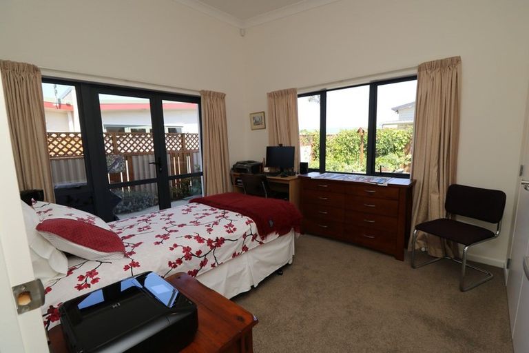 Photo of property in 1 Liddell Street, Foxton, 4814
