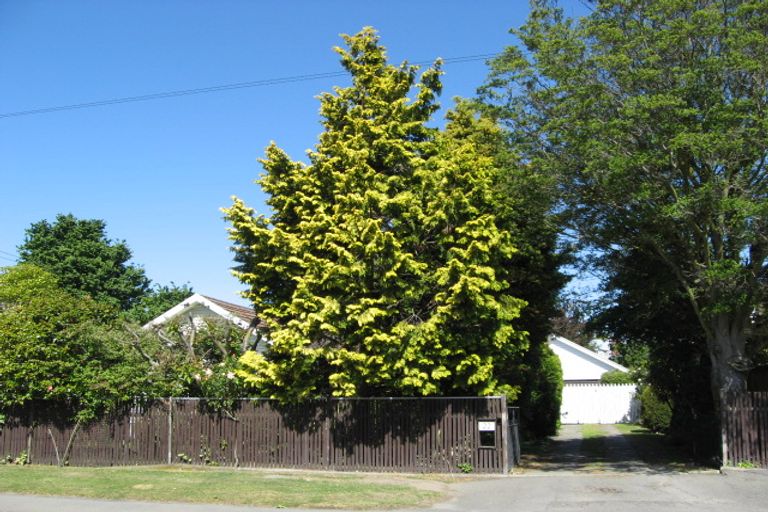 Photo of property in 22 Otara Street, Ilam, Christchurch, 8053