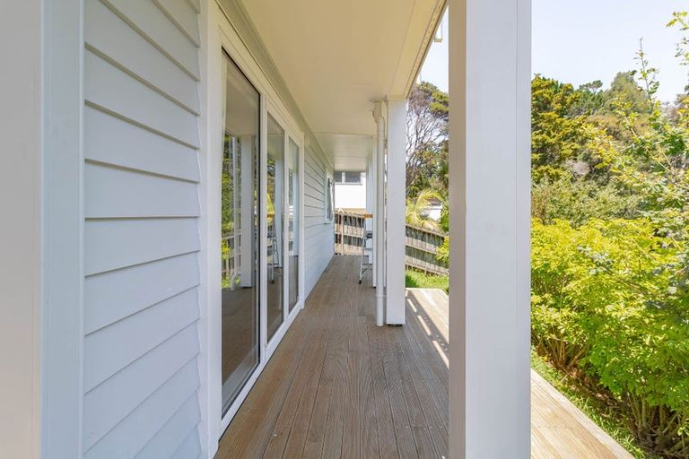 Photo of property in 27 Ian Marwick Place, Birkenhead, Auckland, 0626