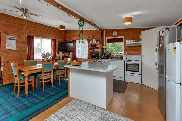 Photo of property in 21 Tamure Place, Ruakaka, 0116