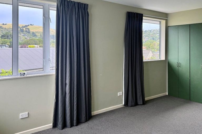 Photo of property in 249 Fifield Terrace, Opawa, Christchurch, 8023