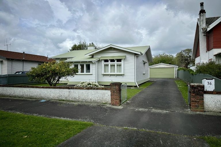 Photo of property in 36 Saint Johns Avenue, Palmerston North, 4414