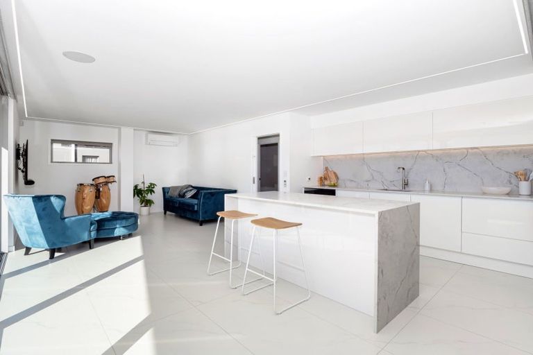 Photo of property in 88 Marine Parade, Mount Maunganui, 3116