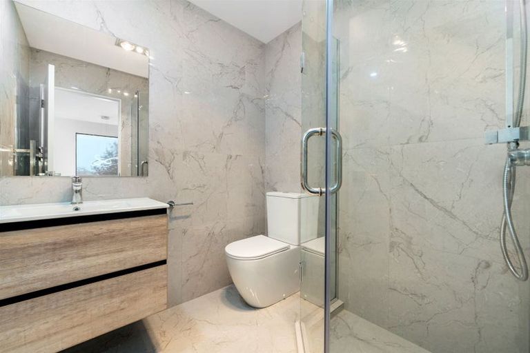 Photo of property in 19a Farwood Drive, Henderson, Auckland, 0612