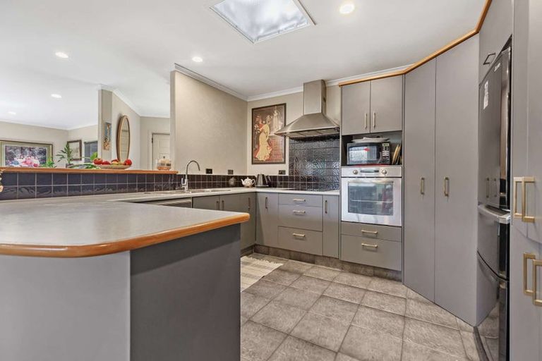 Photo of property in 41 Matene Place, Papamoa Beach, Papamoa, 3118