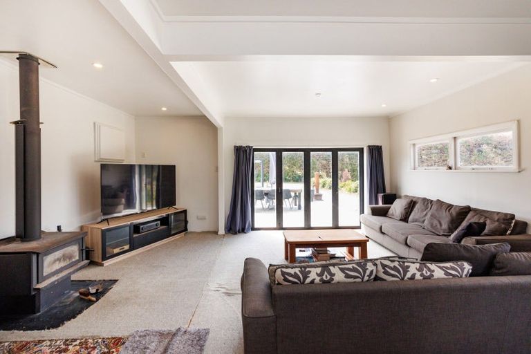 Photo of property in 17 Raumai Road, Bulls, 4894