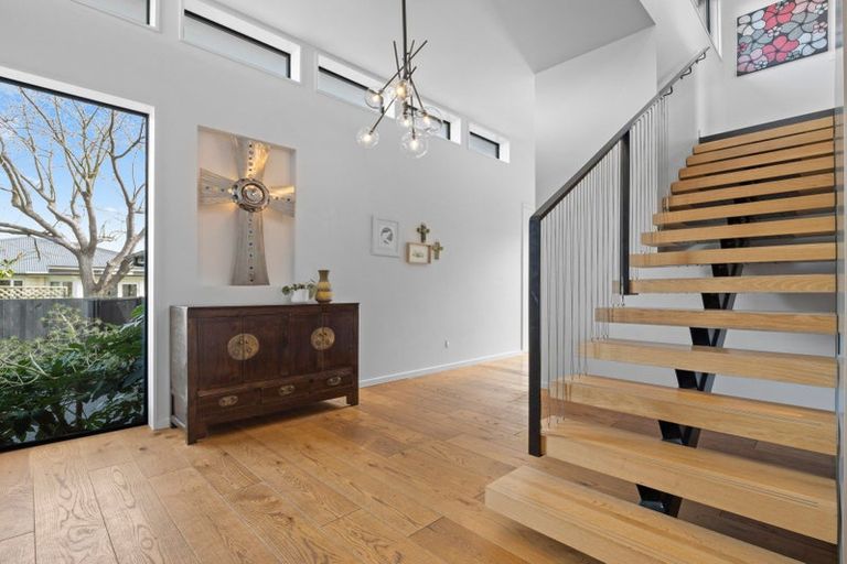 Photo of property in 22b Strowan Road, Strowan, Christchurch, 8052