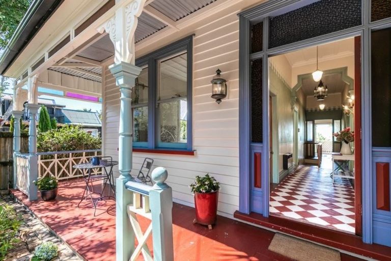 Photo of property in 42 Church Street, Devonport, Auckland, 0624