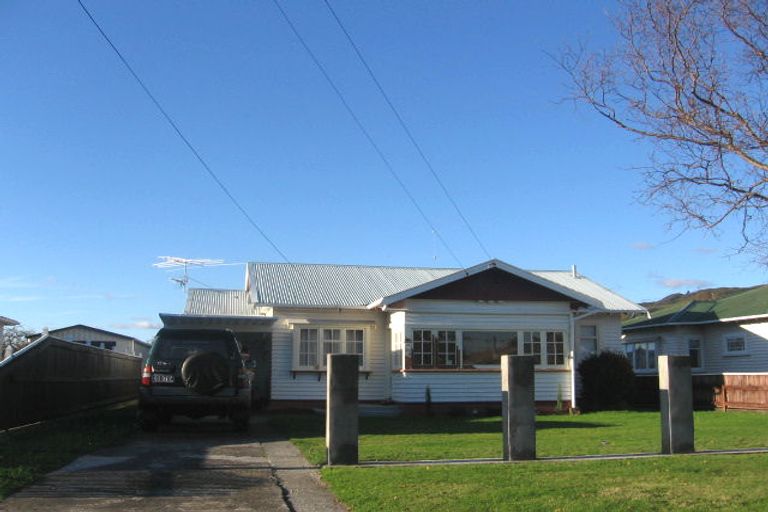 Photo of property in 25 Guthrie Street, Waterloo, Lower Hutt, 5011