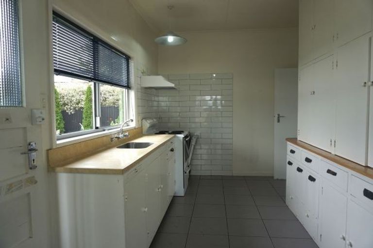 Photo of property in 12c Campbell Street, Havelock North, 4130