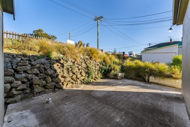 Photo of property in 32 Avon Street, South Hill, Oamaru, 9400