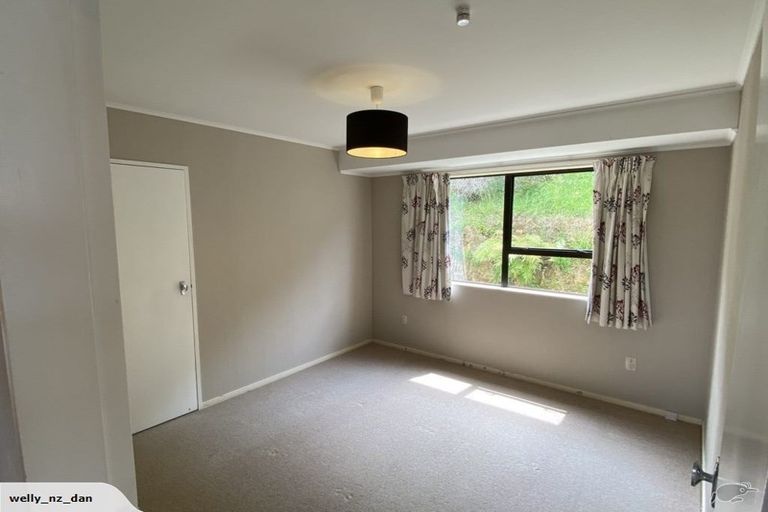 Photo of property in 7 Westra View, Tawa, Wellington, 5028