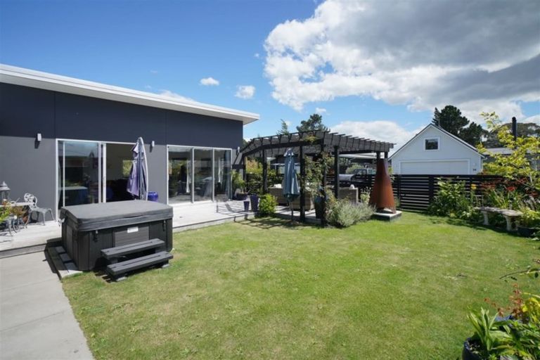 Photo of property in 1 Blackadder Road, Pegasus, 7612