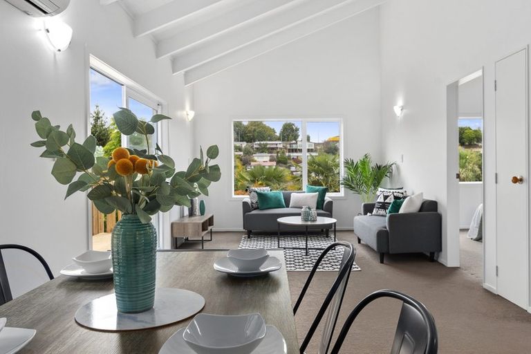 Photo of property in 38 Sunvale Place, Gate Pa, Tauranga, 3112