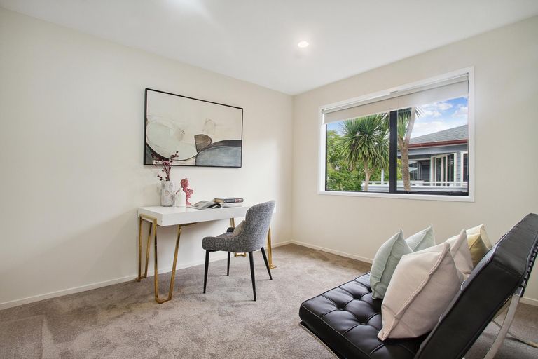 Photo of property in 4 Korotaha Terrace, Rothesay Bay, Auckland, 0630