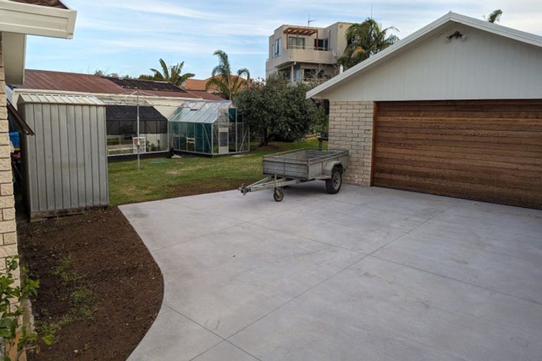 Photo of property in 172 Dickson Road, Papamoa Beach, Papamoa, 3118