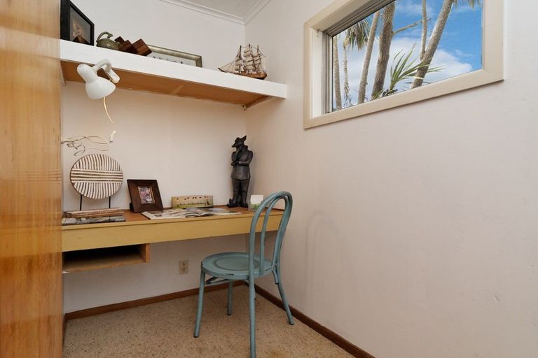 Photo of property in 38 Konini Road, Titirangi, Auckland, 0604