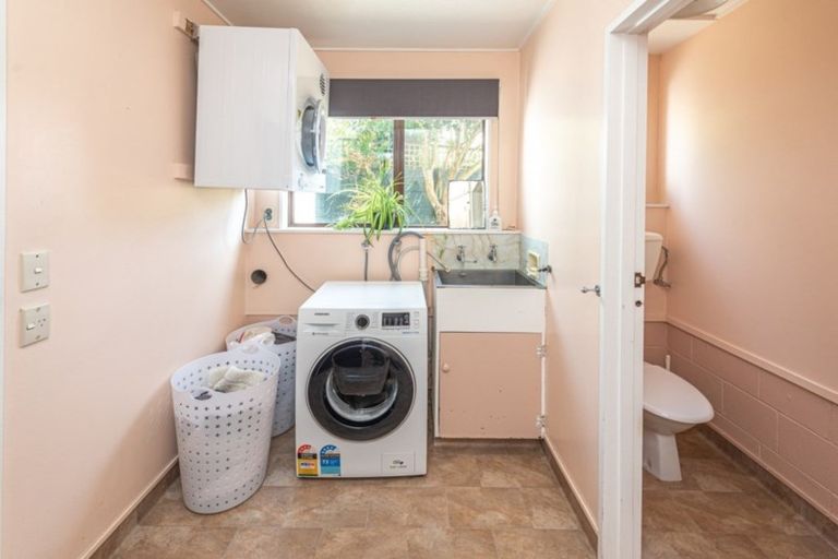 Photo of property in 33 Karamu Street, Tawhero, Whanganui, 4501