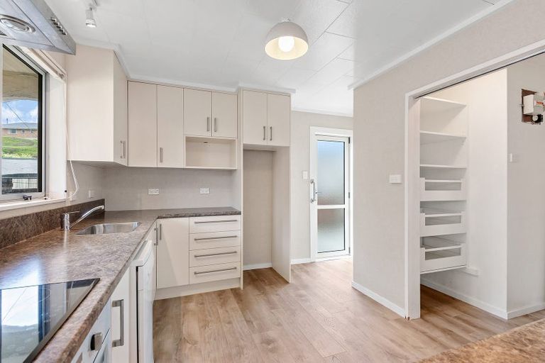 Photo of property in 12a Elwyn Crescent, Green Island, Dunedin, 9018