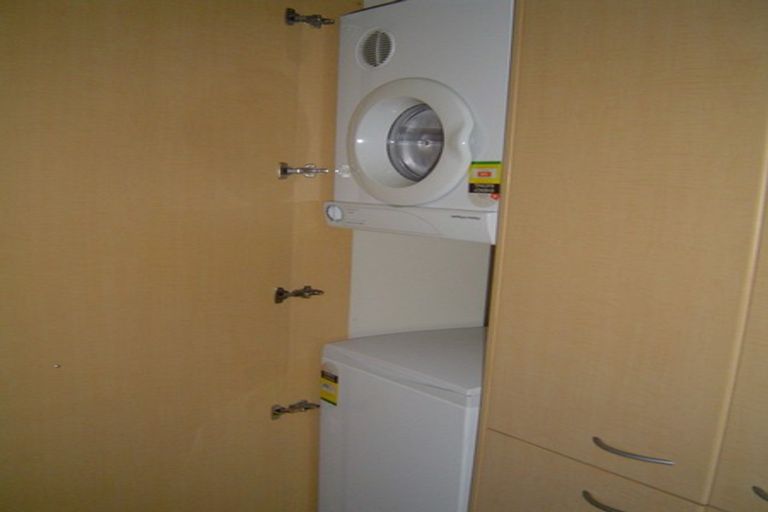 Photo of property in 11 Douglas Street, Mount Cook, Wellington, 6021