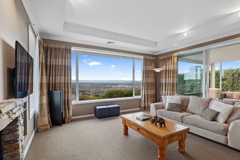 Photo of property in 6 Stonewall Place, Huntsbury, Christchurch, 8022