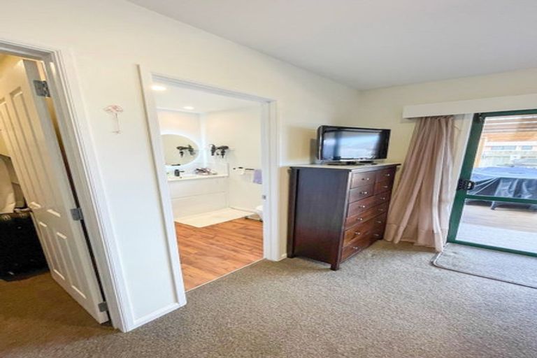 Photo of property in 87 Arabian Drive, Papamoa Beach, Papamoa, 3118