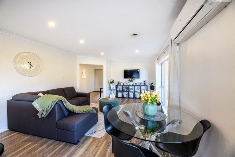 Photo of property in 6 San Bernadino Drive, Henderson, Auckland, 0612