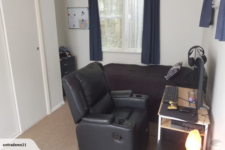 Photo of property in 36 Jocelyn Crescent, Pinehaven, Upper Hutt, 5019