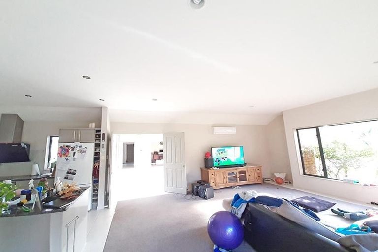 Photo of property in 38 Lauren Grove, Papakura, 2582