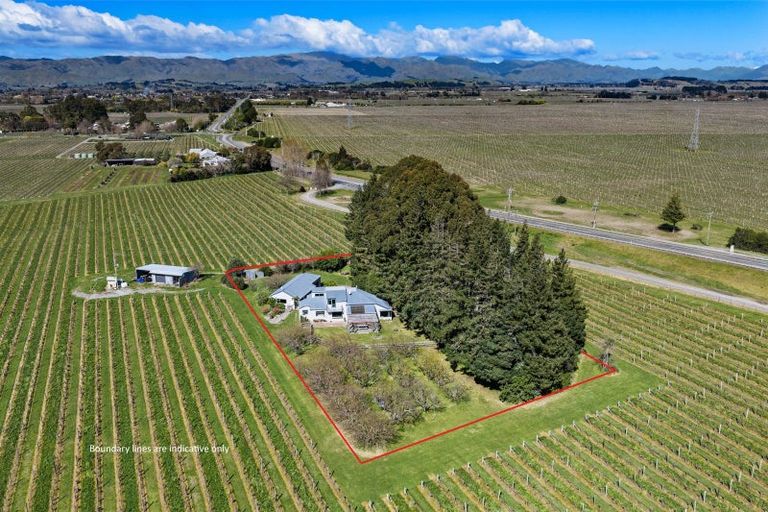 Photo of property in 16 Newman Road, Rapaura, Blenheim, 7273