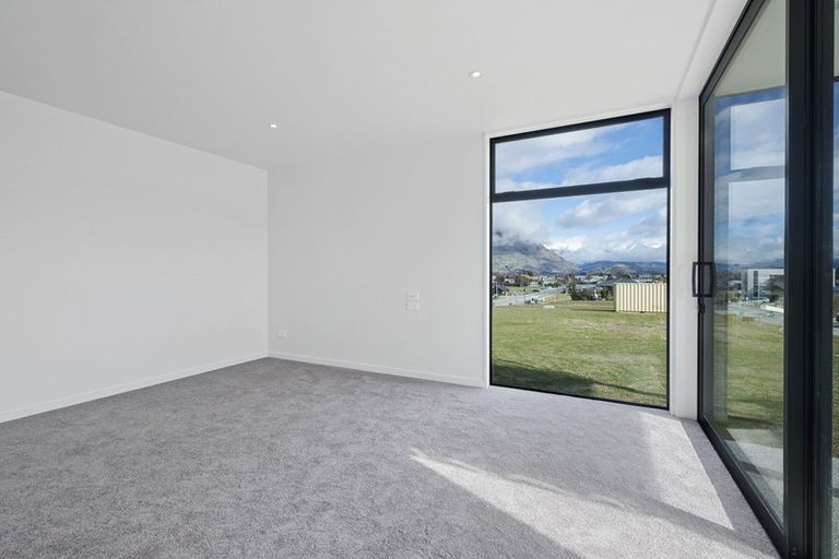 Photo of property in 3 Tuke Lane, Wanaka, 9305