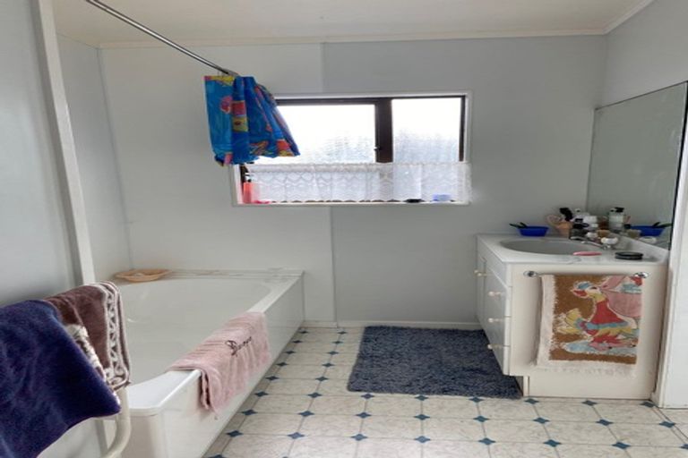 Photo of property in 43 Stevenson Road, Clarks Beach, 2122